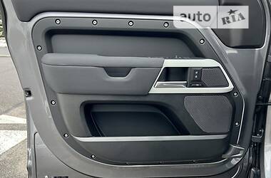 Внедорожник / Кроссовер Land Rover Defender 2022 в 