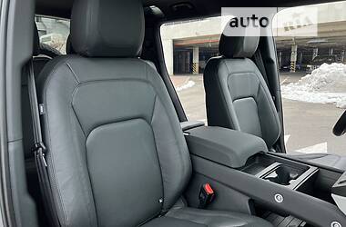 Внедорожник / Кроссовер Land Rover Defender 2022 в 