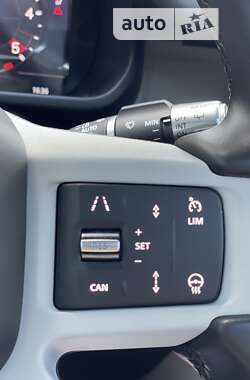 Внедорожник / Кроссовер Land Rover Defender 2020 в 