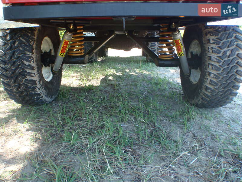 Позашляховик / Кросовер Land Rover Defender 1998 в Києві