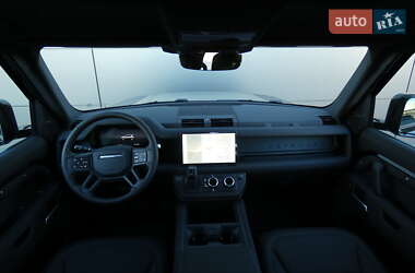 Внедорожник / Кроссовер Land Rover Defender 2024 в 