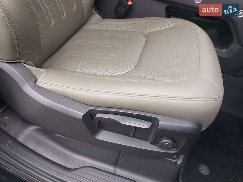 Позашляховик / Кросовер Land Rover Defender 2021 в Харкові фото 29 Позашляховик / Кросовер Land Rover Defender 2021 в Харкові