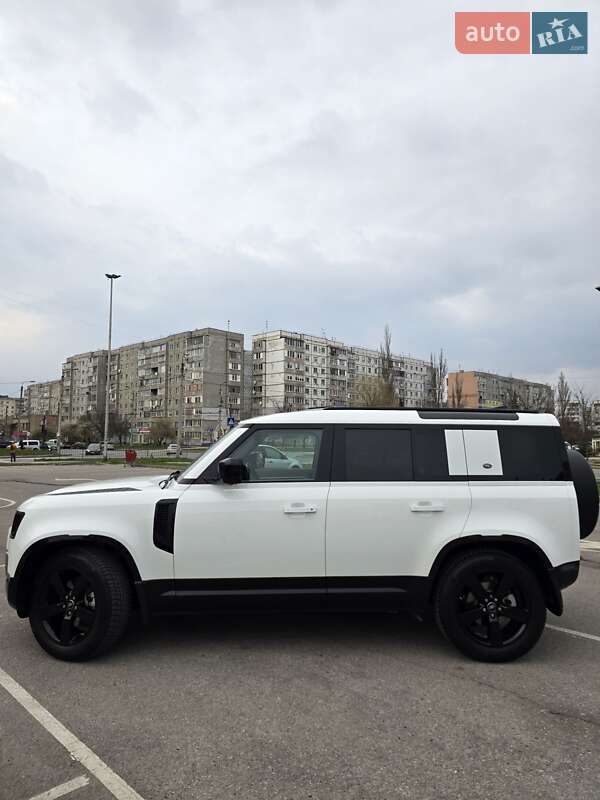 Позашляховик / Кросовер Land Rover Defender 2022 в Івано-Франківську