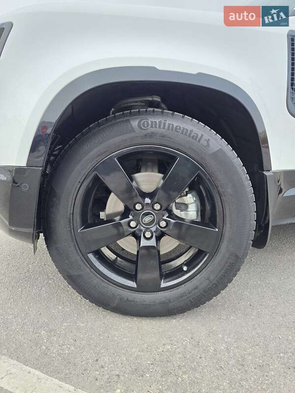 Позашляховик / Кросовер Land Rover Defender 2022 в Івано-Франківську