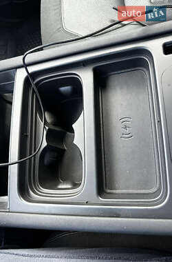 Внедорожник / Кроссовер Land Rover Defender 2020 в 