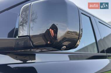 Внедорожник / Кроссовер Land Rover Defender 2020 в 