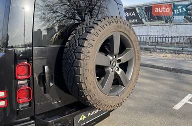 Внедорожник / Кроссовер Land Rover Defender 2020 в 
