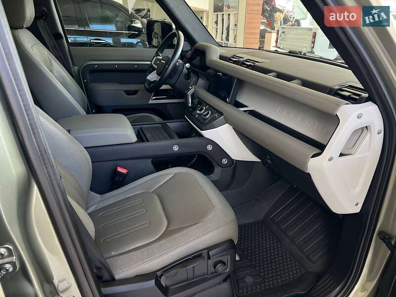 Внедорожник / Кроссовер Land Rover Defender 2020 в Киеве