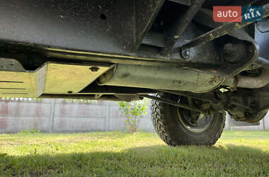 Позашляховик / Кросовер Land Rover Defender 2006 в  фото 15 Позашляховик / Кросовер Land Rover Defender 2006 в