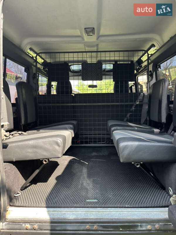 Позашляховик / Кросовер Land Rover Defender 2006 в Луцьку
