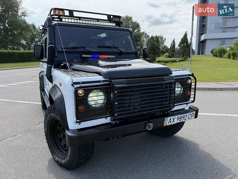 Внедорожник / Кроссовер Land Rover Defender 2008 в Киеве