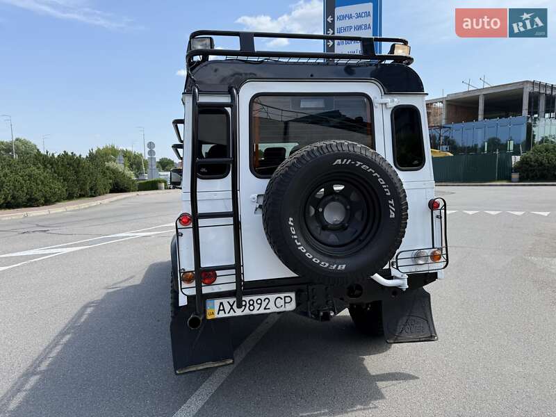 Внедорожник / Кроссовер Land Rover Defender 2008 в Киеве