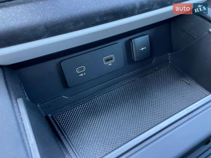 Внедорожник / Кроссовер Land Rover Defender 2022 в Одессе