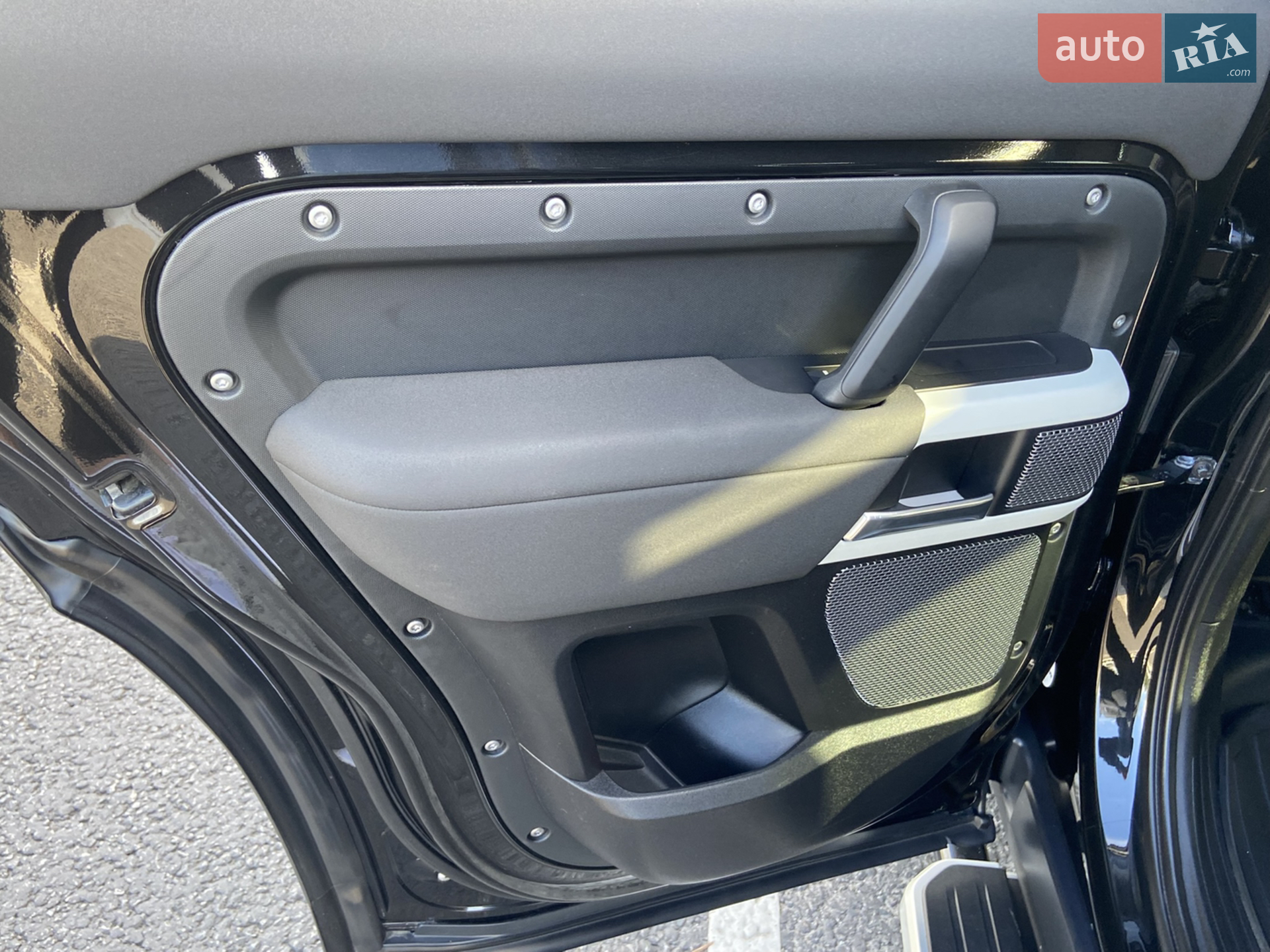 2020 Land Rover Defender - мініатюра 19