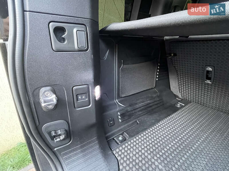 Внедорожник / Кроссовер Land Rover Defender 2020 в Киеве