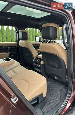 Внедорожник / Кроссовер Land Rover Defender 2024 в 