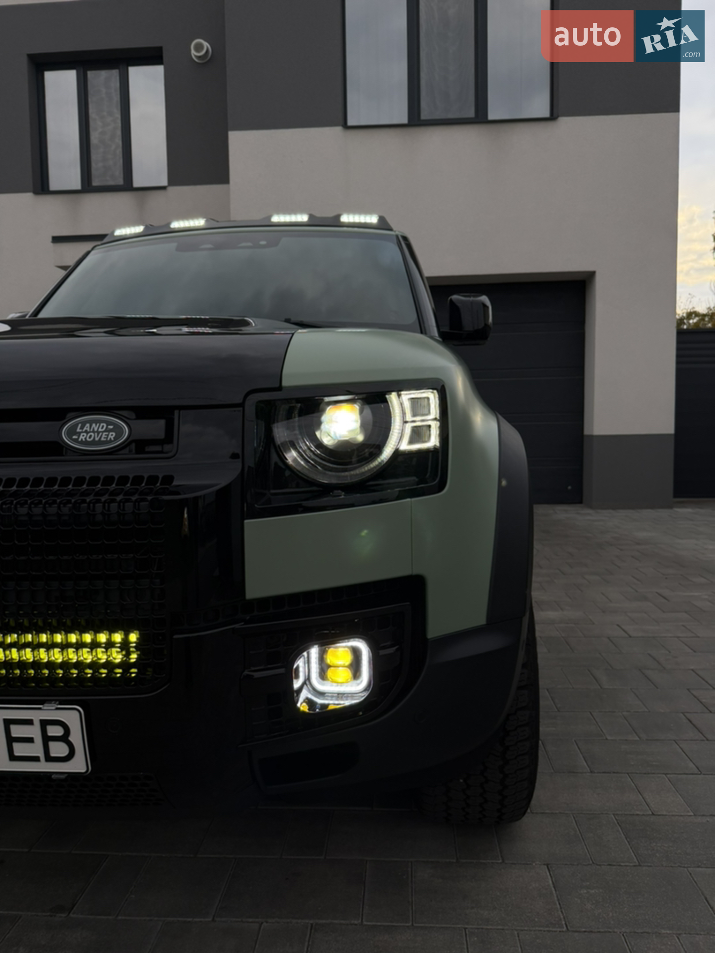 2023 Land Rover Defender - мініатюра 5