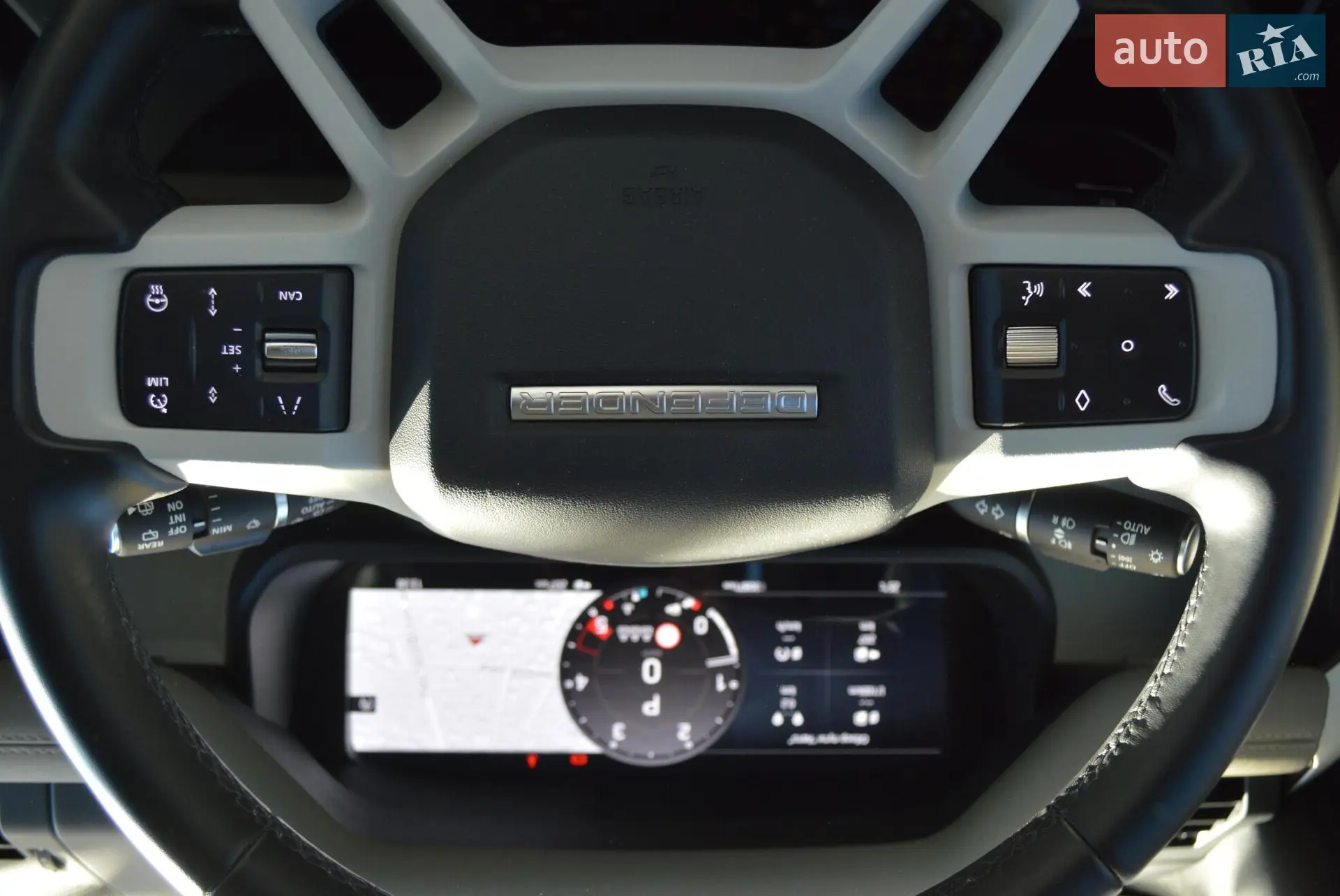 2022 Land Rover Defender - мініатюра 25