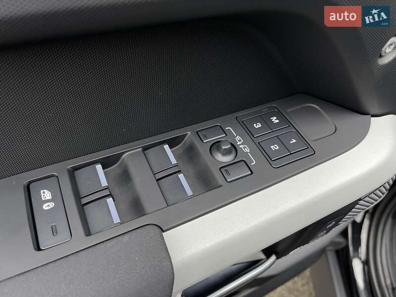 Позашляховик / Кросовер Land Rover Defender 2022 в Києві