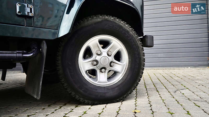 Внедорожник / Кроссовер Land Rover Defender 2015 в Львове