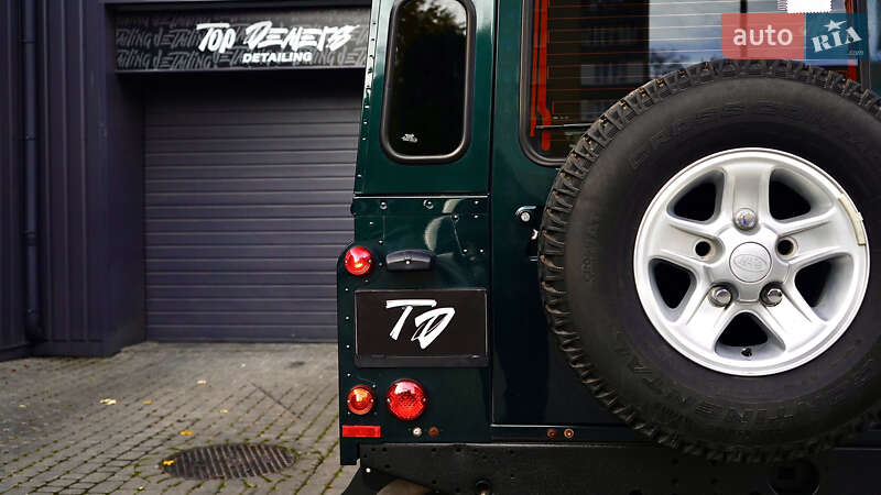 Внедорожник / Кроссовер Land Rover Defender 2015 в Львове