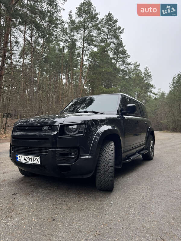 Land Rover Defender 2021