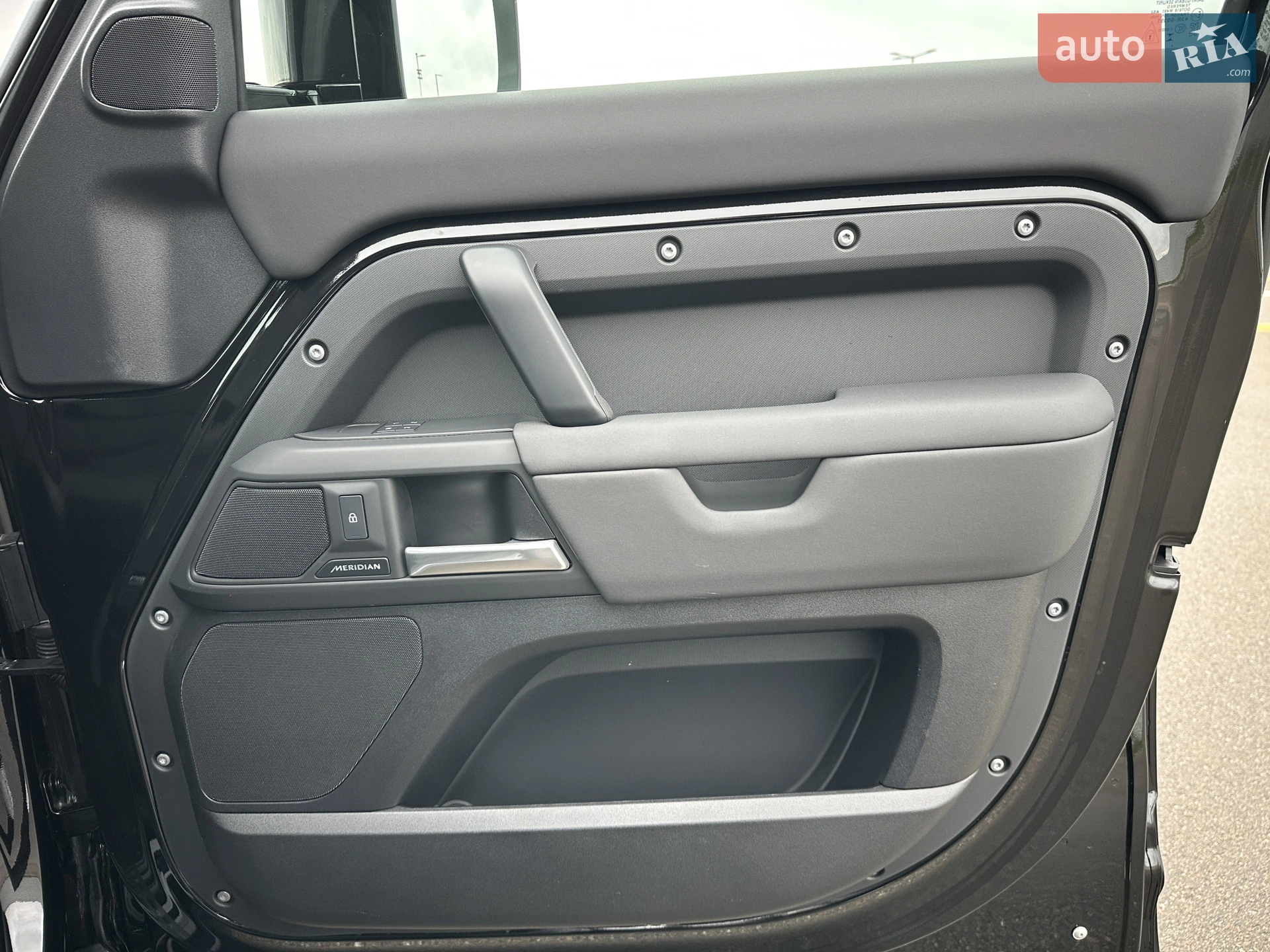 2024 Land Rover Defender - мініатюра 29