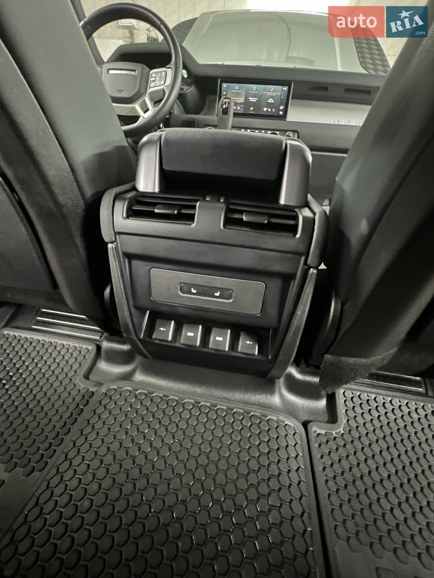 2020 Land Rover Defender - мініатюра 17