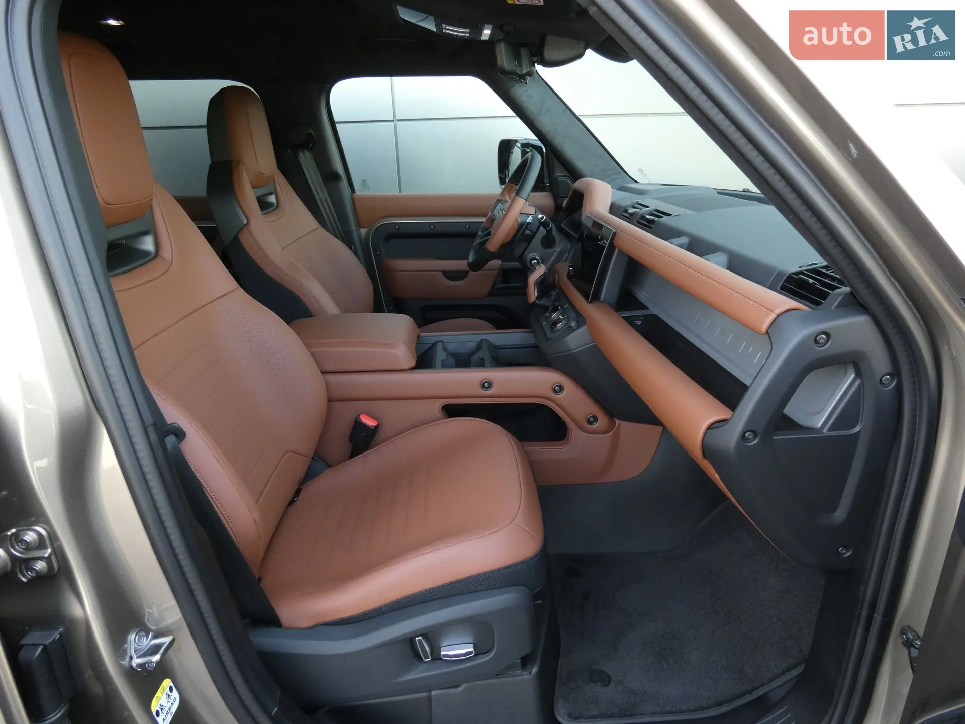 2025 Land Rover Defender - мініатюра 18