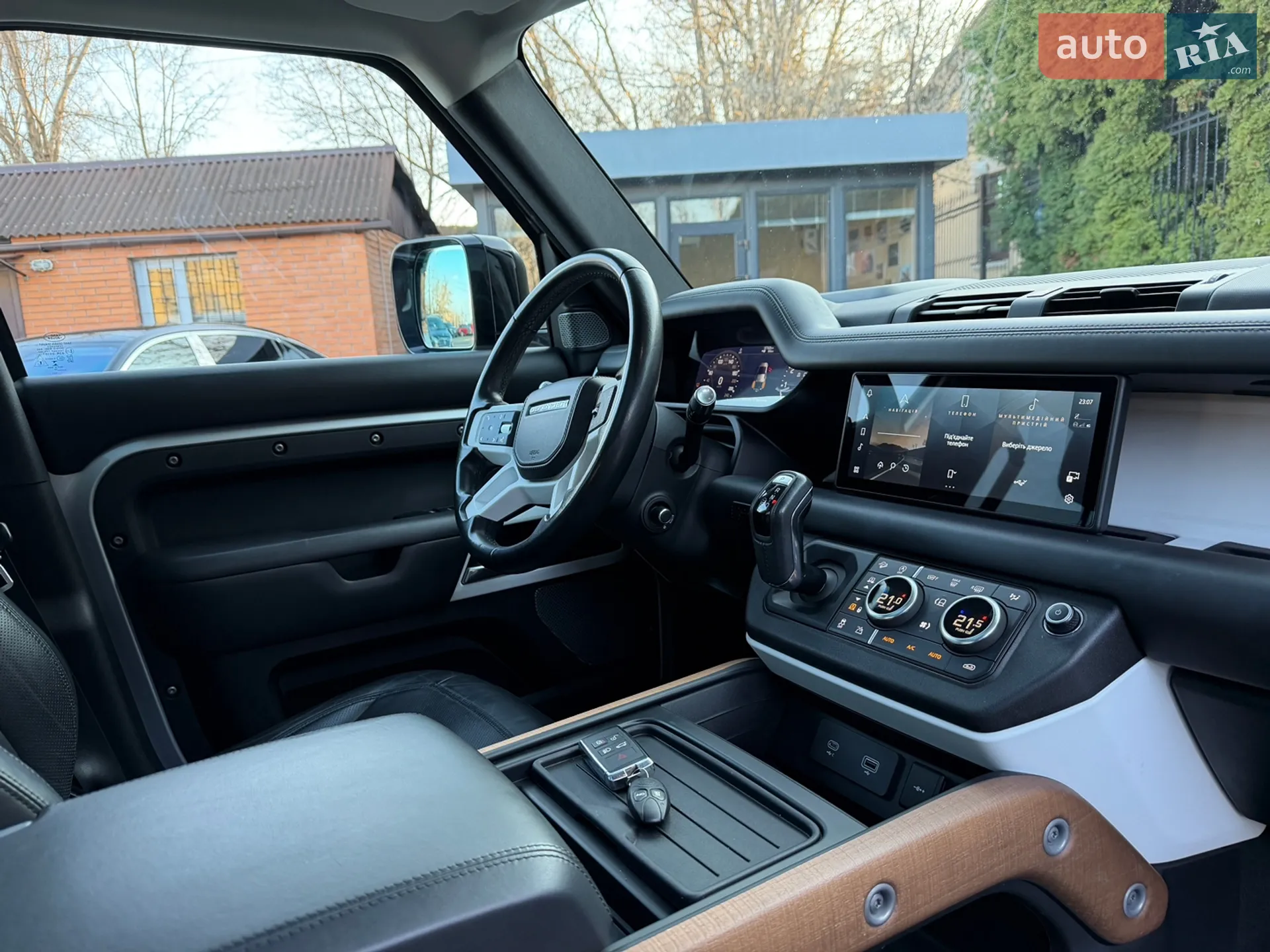 2020 Land Rover Defender - мініатюра 19