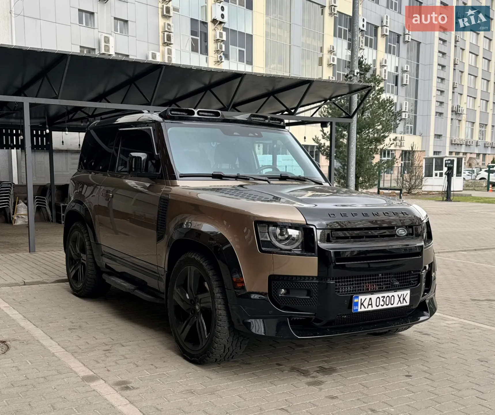 2023 Land Rover Defender - мініатюра 2