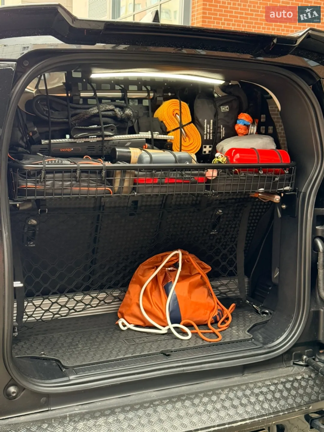 2023 Land Rover Defender - мініатюра 8