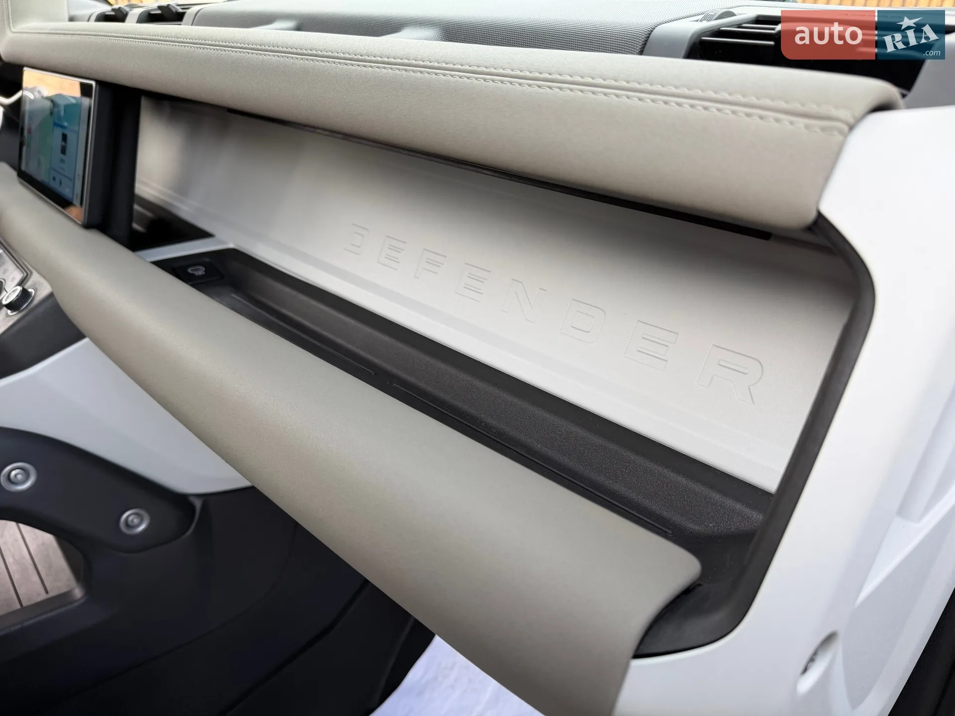 2022 Land Rover Defender - мініатюра 99