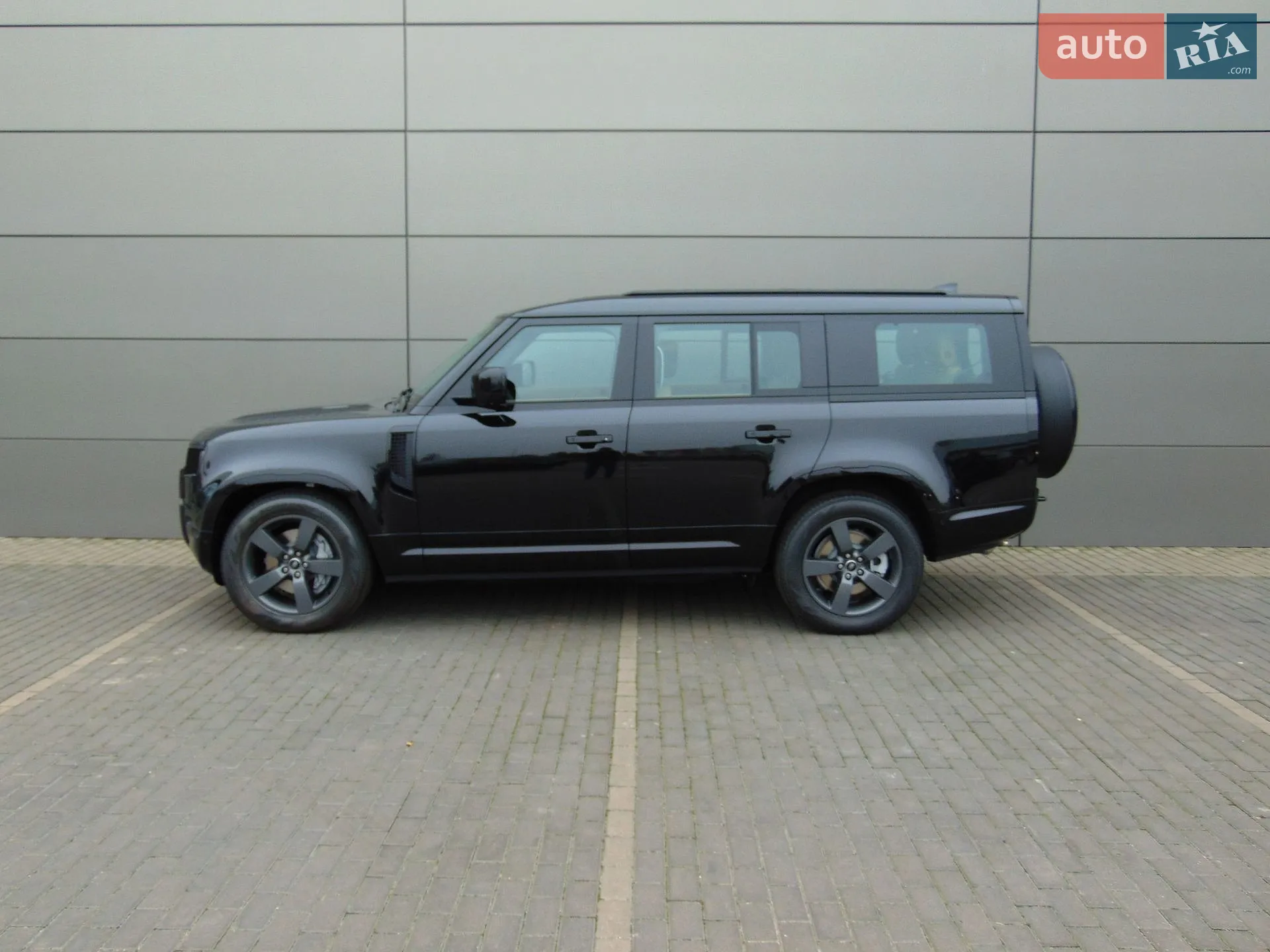 2025 Land Rover Defender - мініатюра 3