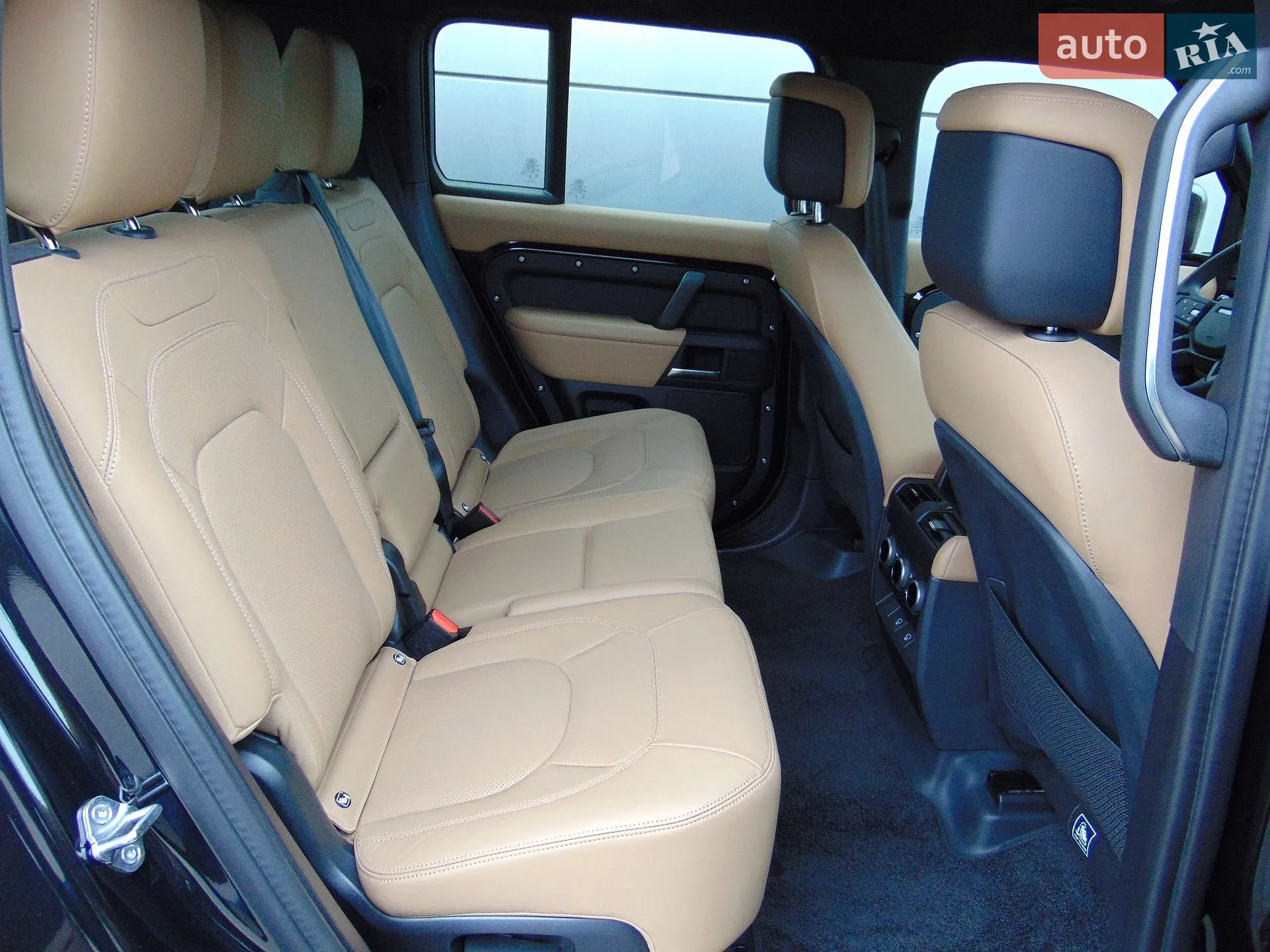 2025 Land Rover Defender - мініатюра 16