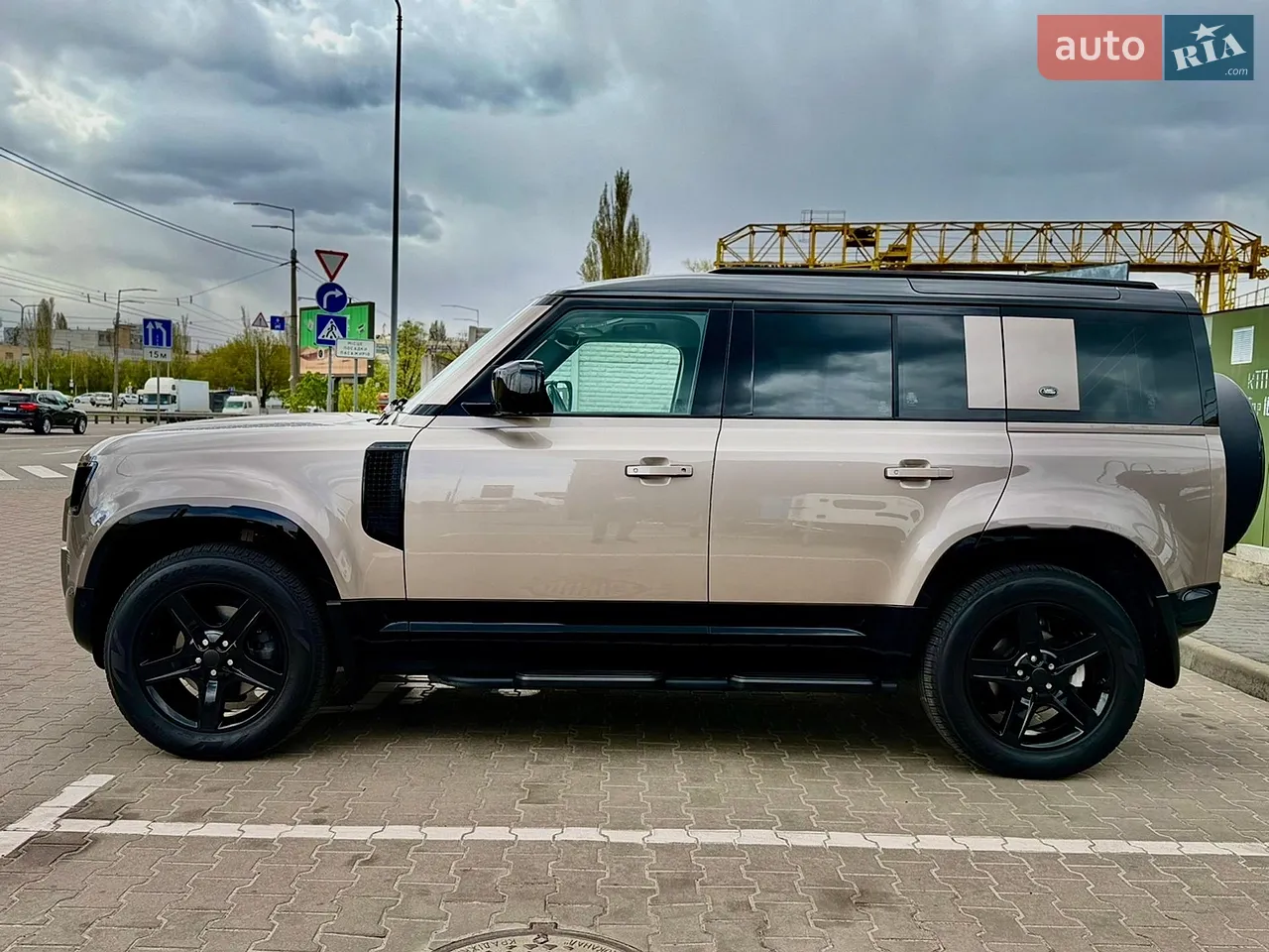 2023 Land Rover Defender - мініатюра 13
