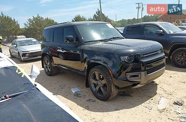 Land Rover Defender 2023