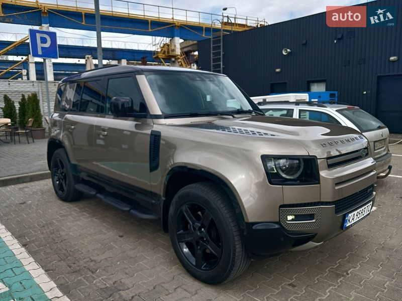 Land Rover Defender 2022