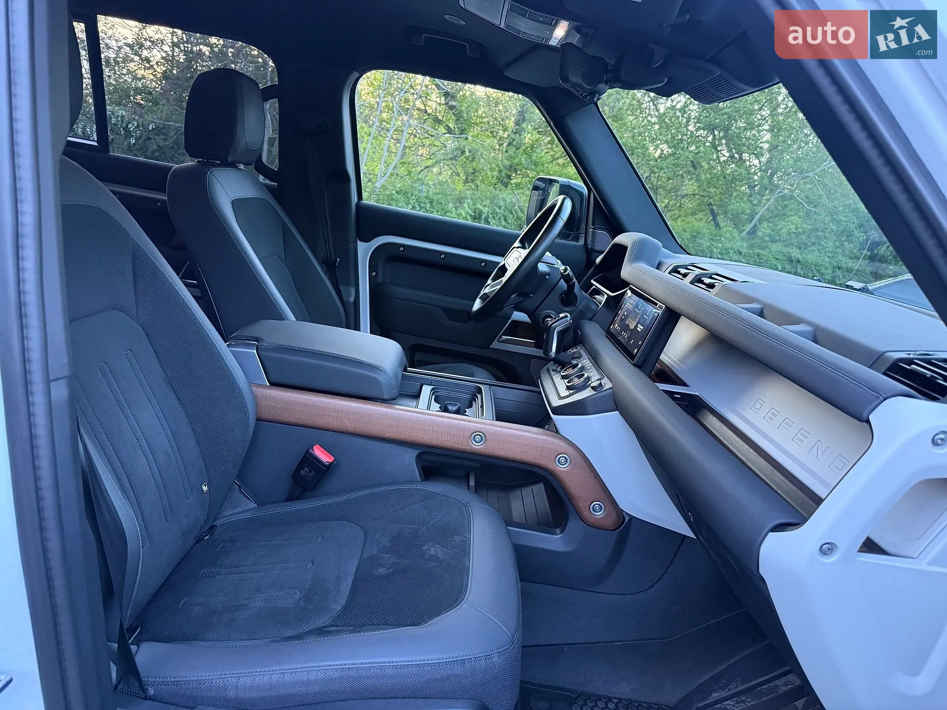 2021 Land Rover Defender - мініатюра 39