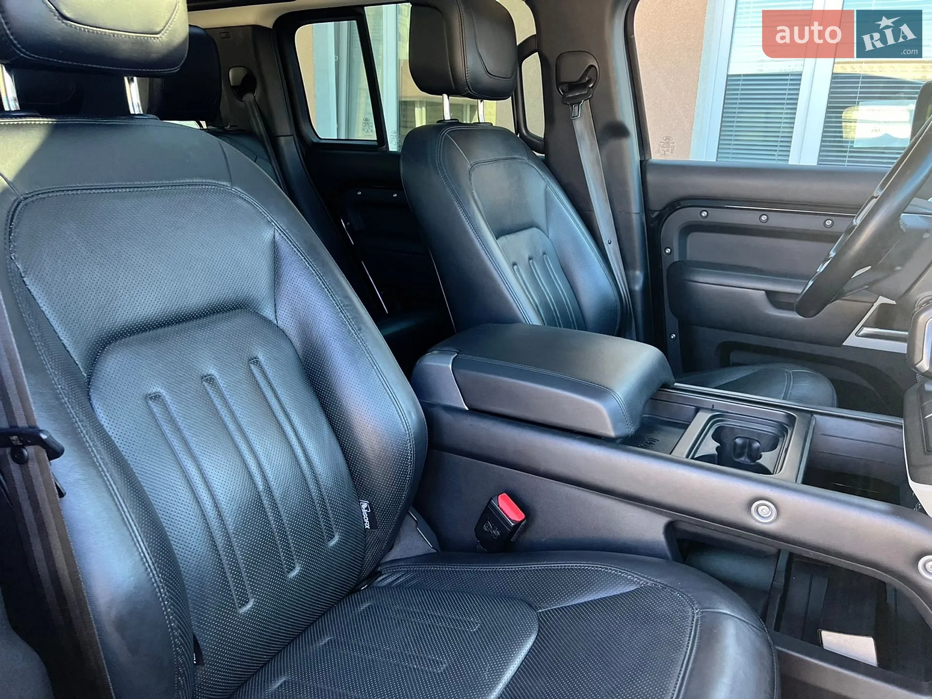 2020 Land Rover Defender - мініатюра 18
