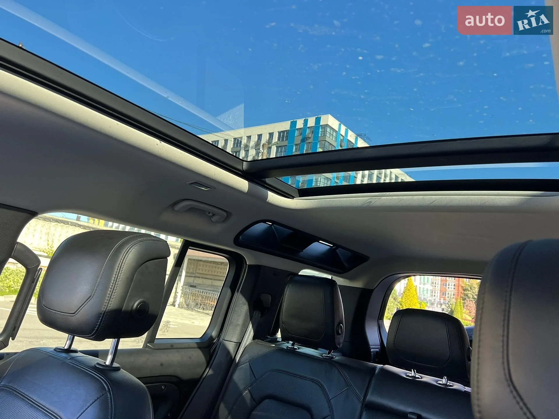 2020 Land Rover Defender - мініатюра 26