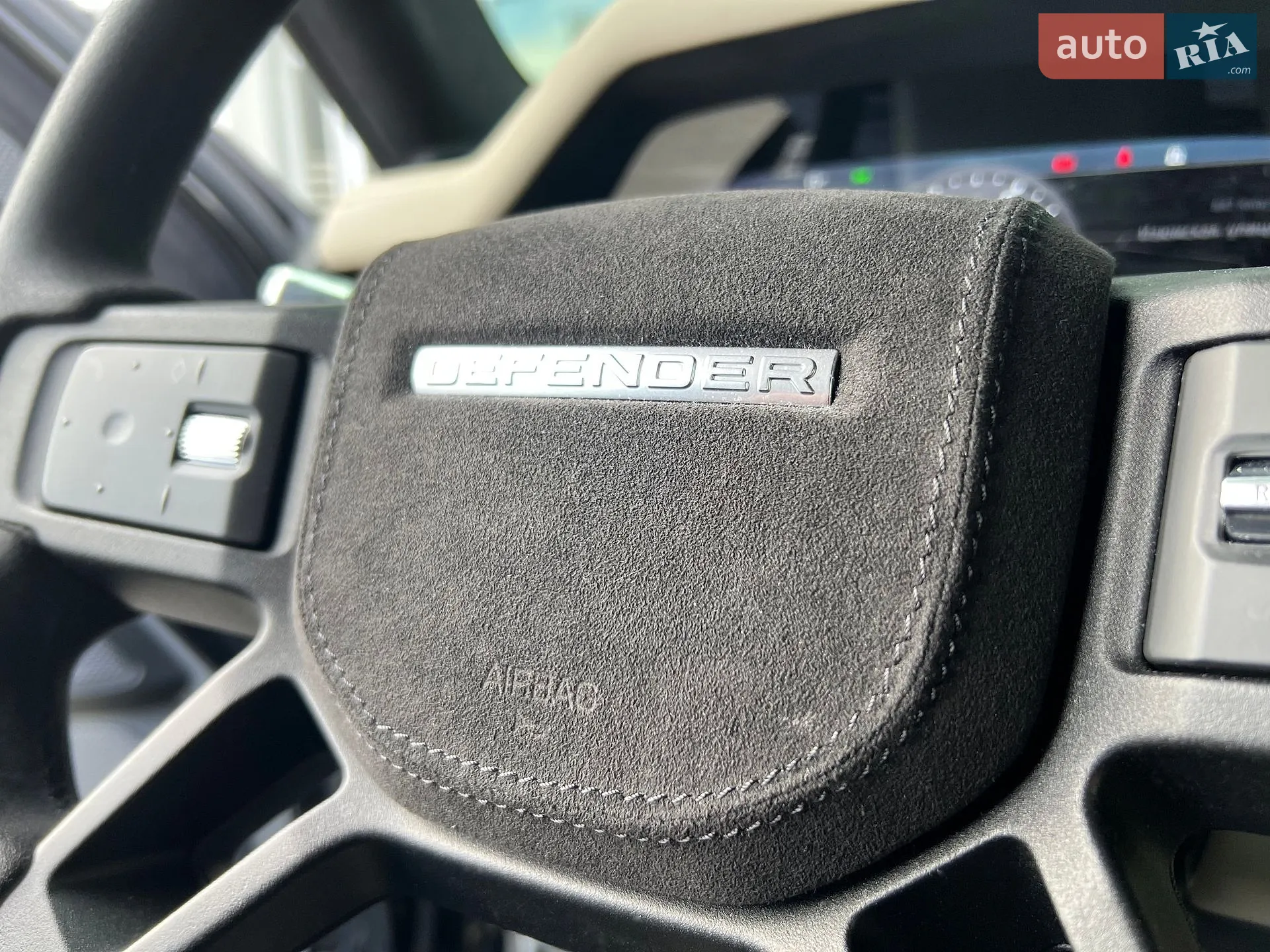 2021 Land Rover Defender - мініатюра 31