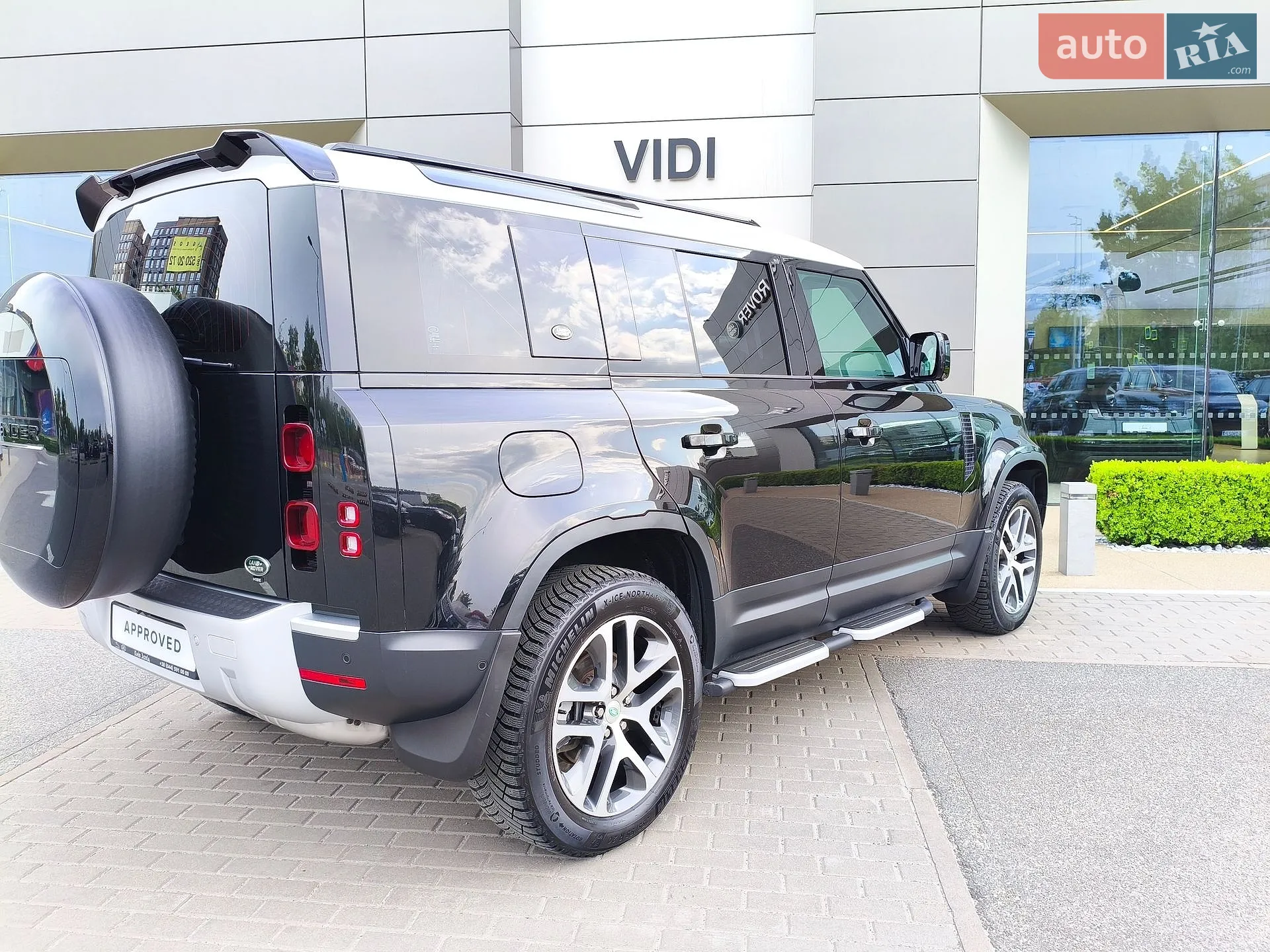 2021 Land Rover Defender - мініатюра 32
