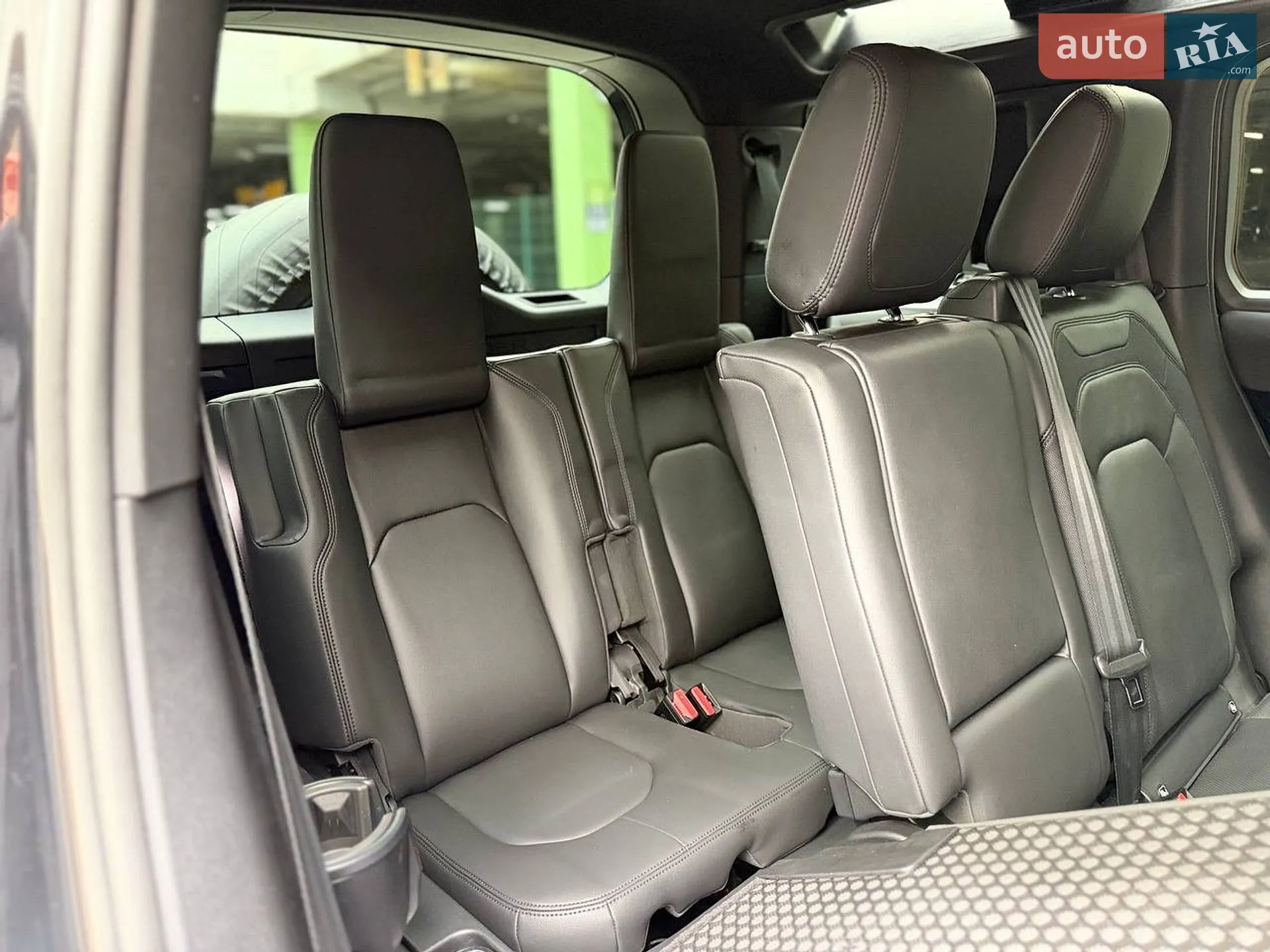2023 Land Rover Defender - мініатюра 17