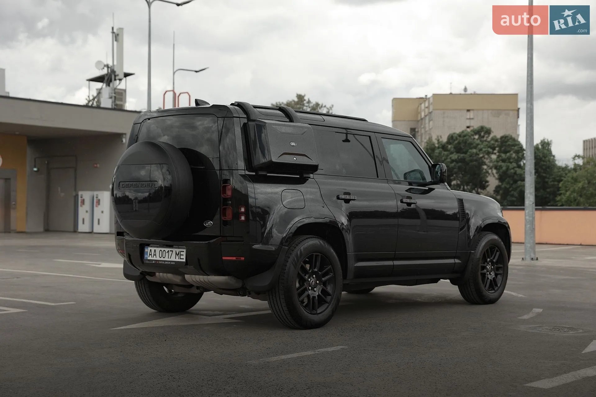 2020 Land Rover Defender - мініатюра 16