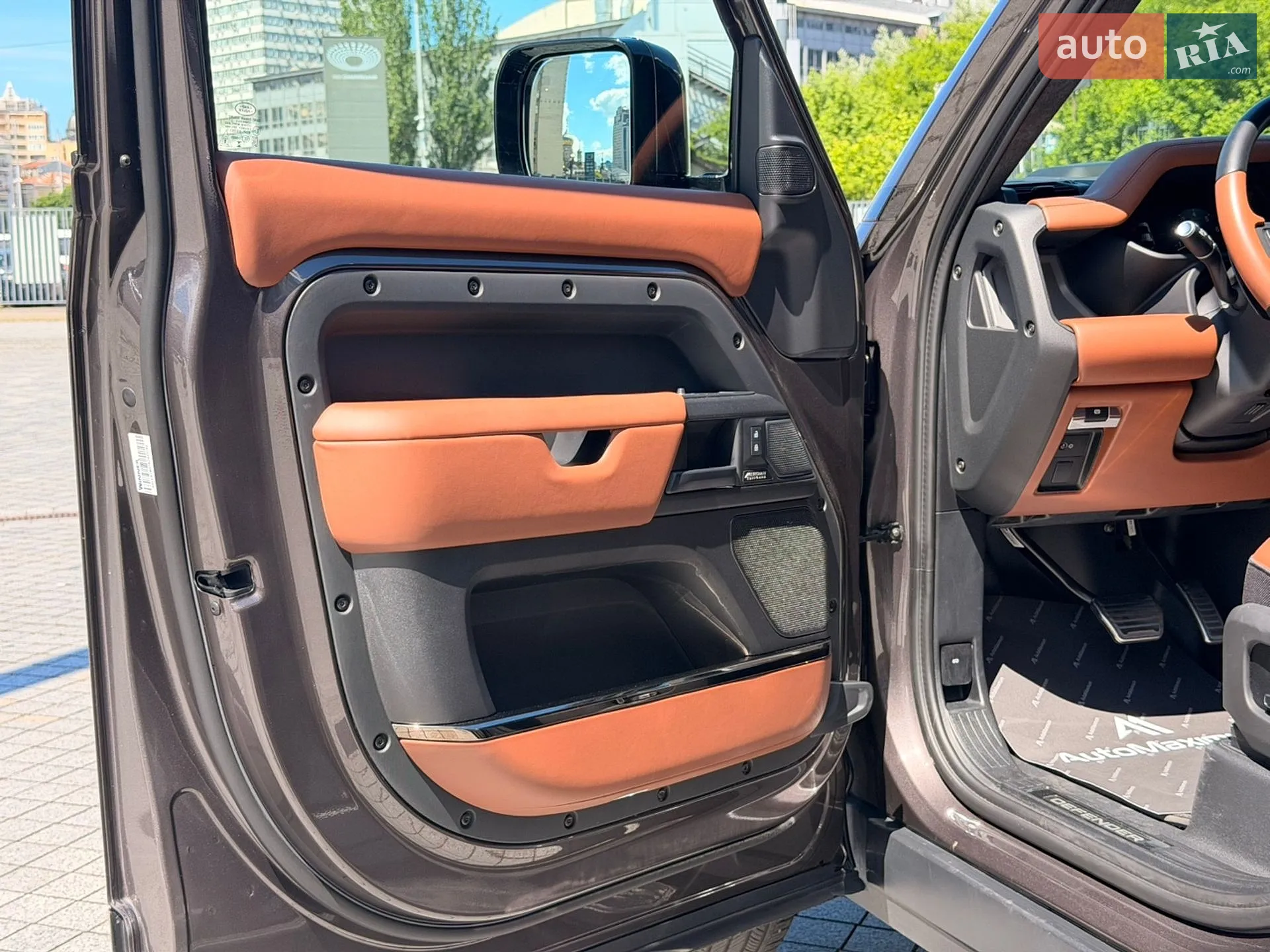 2025 Land Rover Defender - мініатюра 13