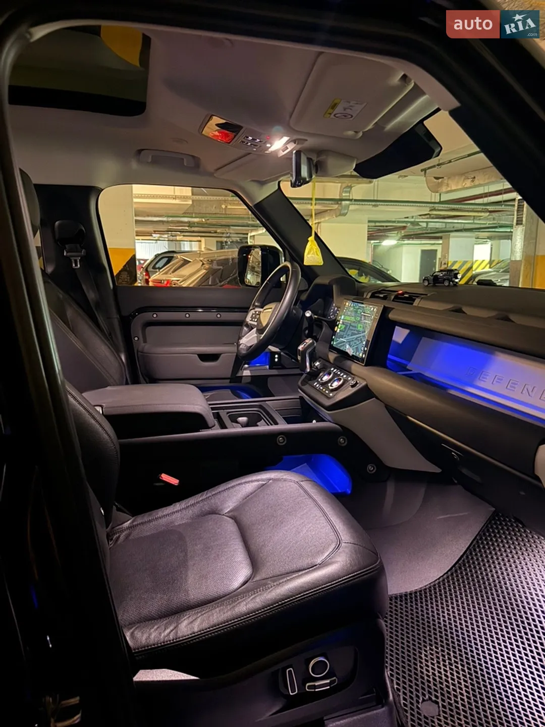 2022 Land Rover Defender - мініатюра 28