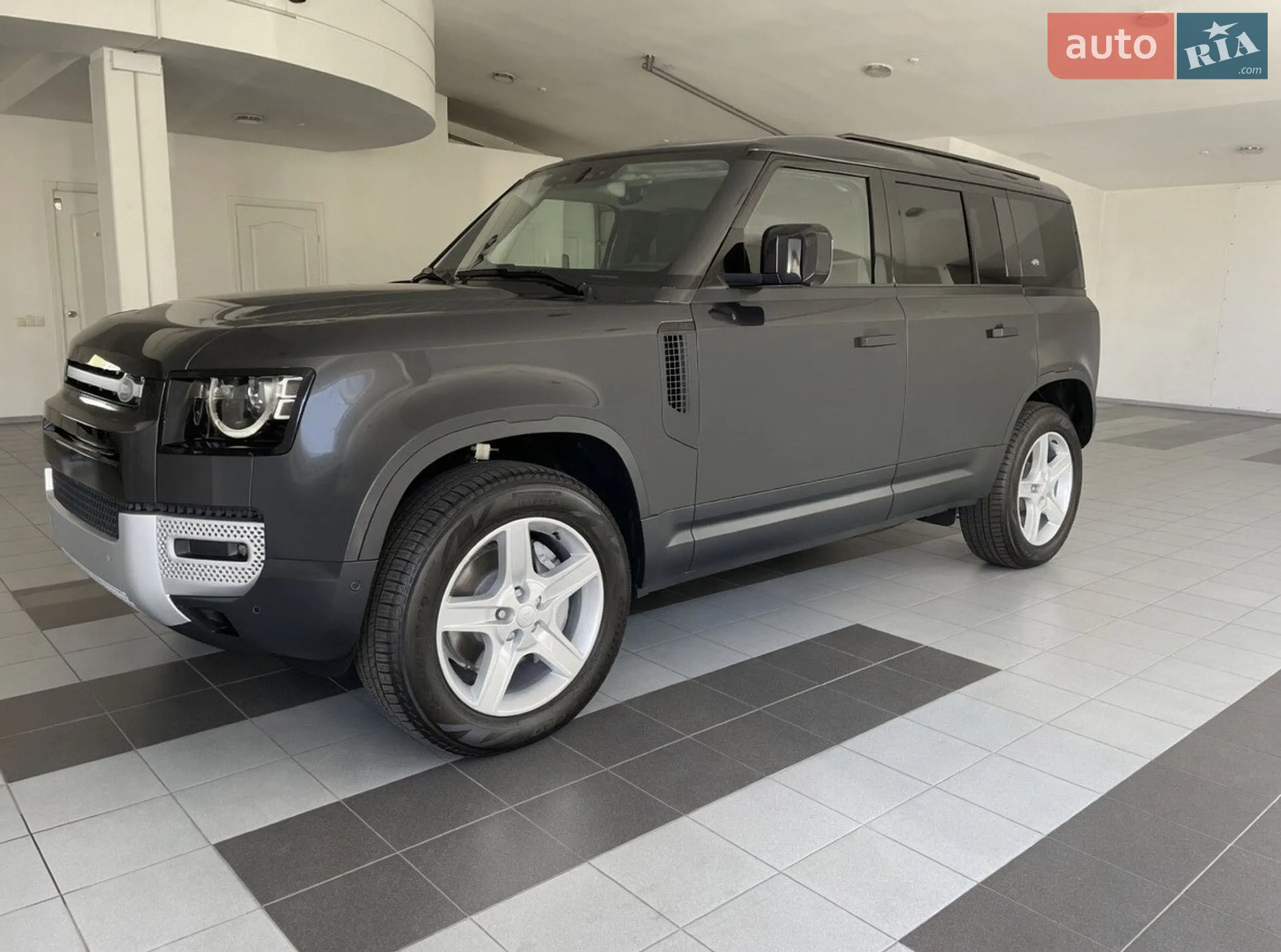 2023 Land Rover Defender - мініатюра 5