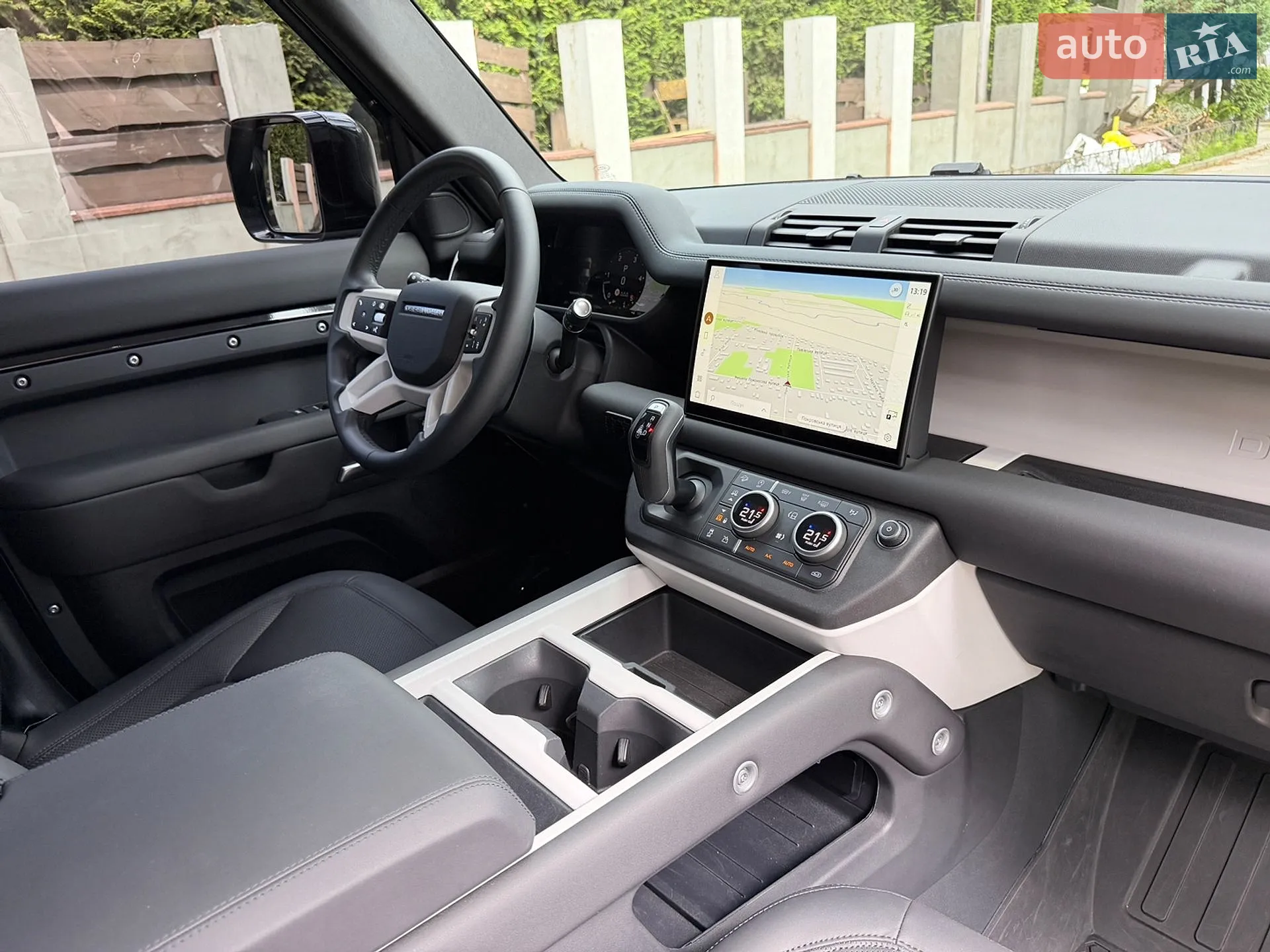 2024 Land Rover Defender - мініатюра 107