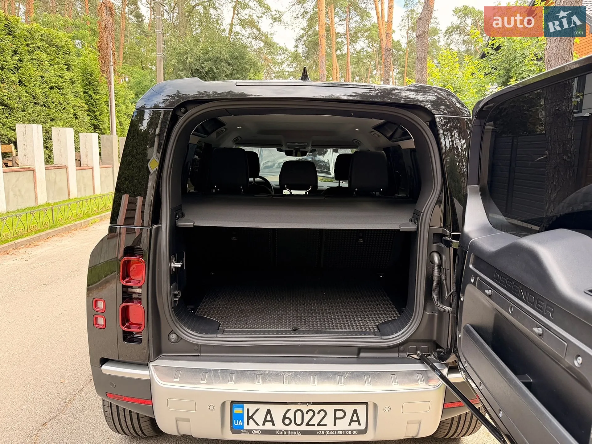 2024 Land Rover Defender - мініатюра 111
